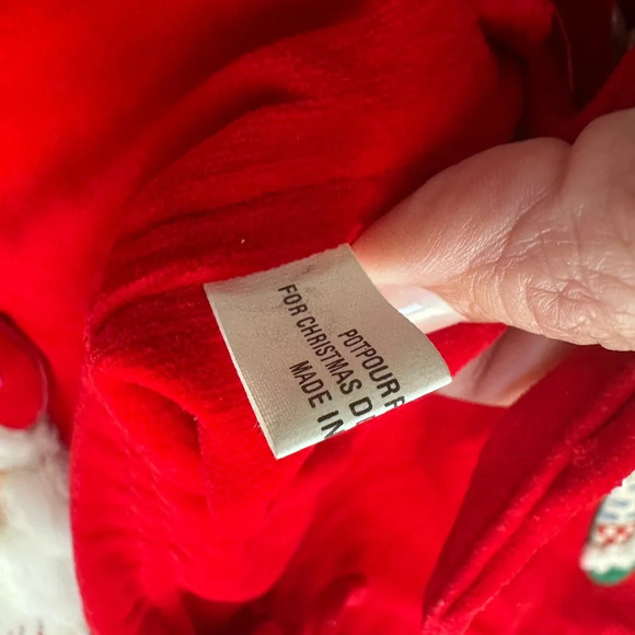 Vintage Potpourri Press vintage Santa Tree Skirt - Picture 9 of 10